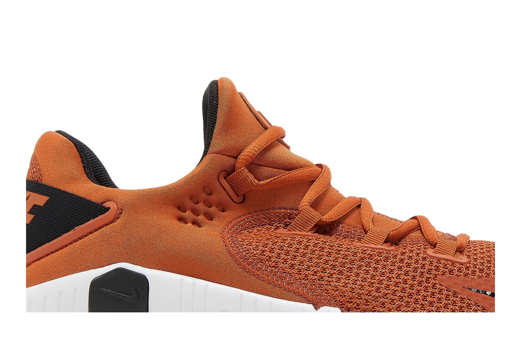 Кроссовки Nike Free Metcon 4 «Оранжевая пустыня»