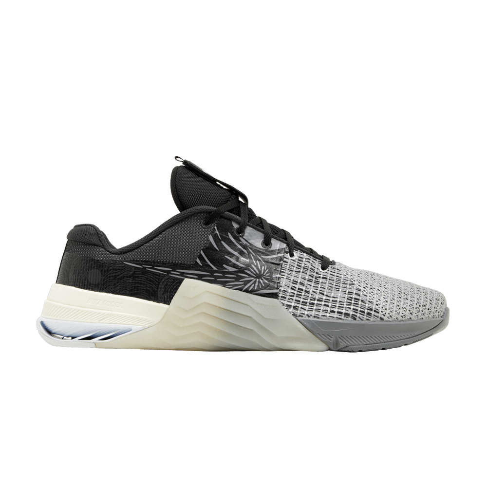 Кроссовки Nike Metcon 8 AMP 'Dark Smoke Grey'