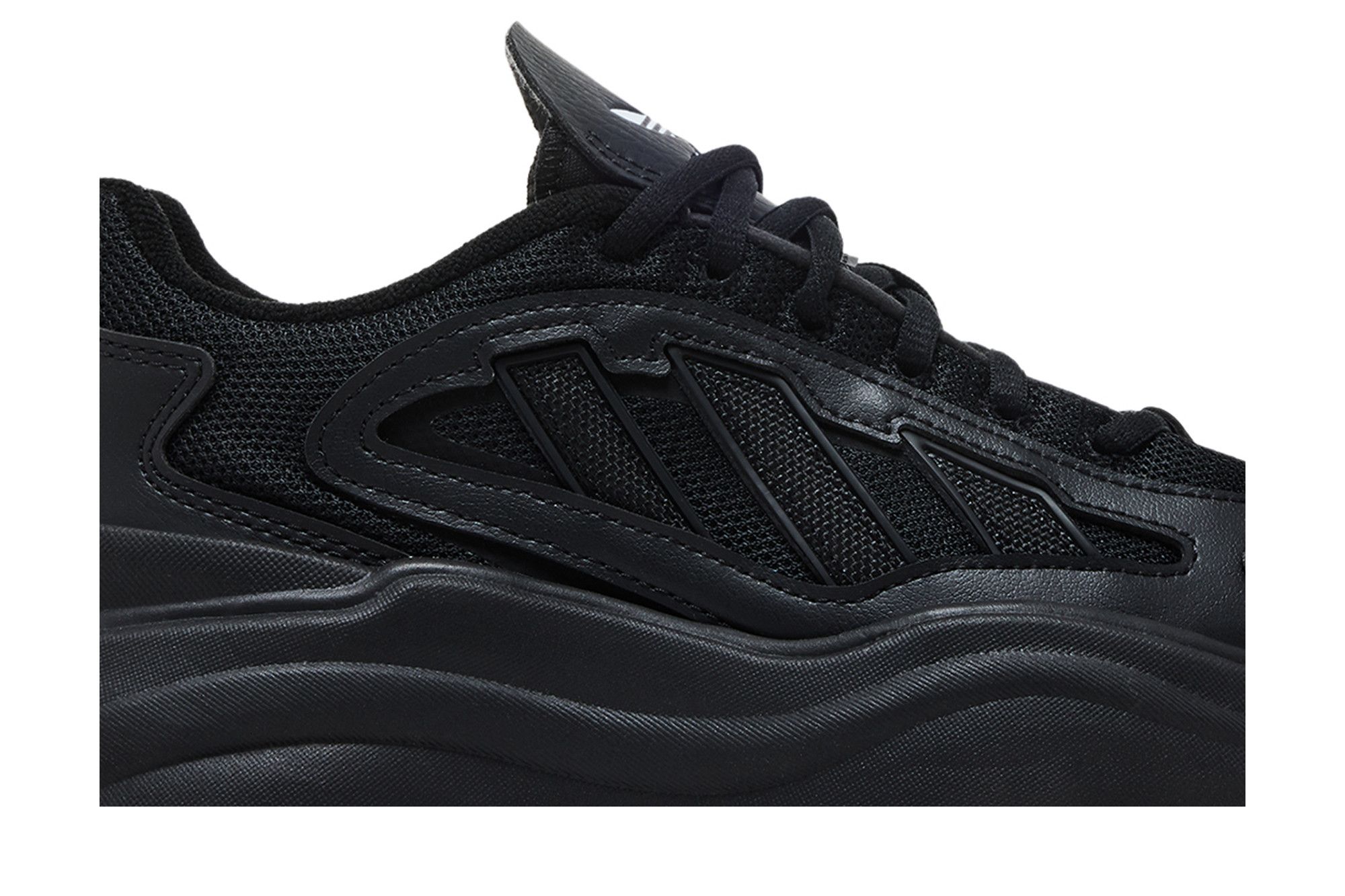 Кроссовки Wmns Ozgaia 'Core Black'
