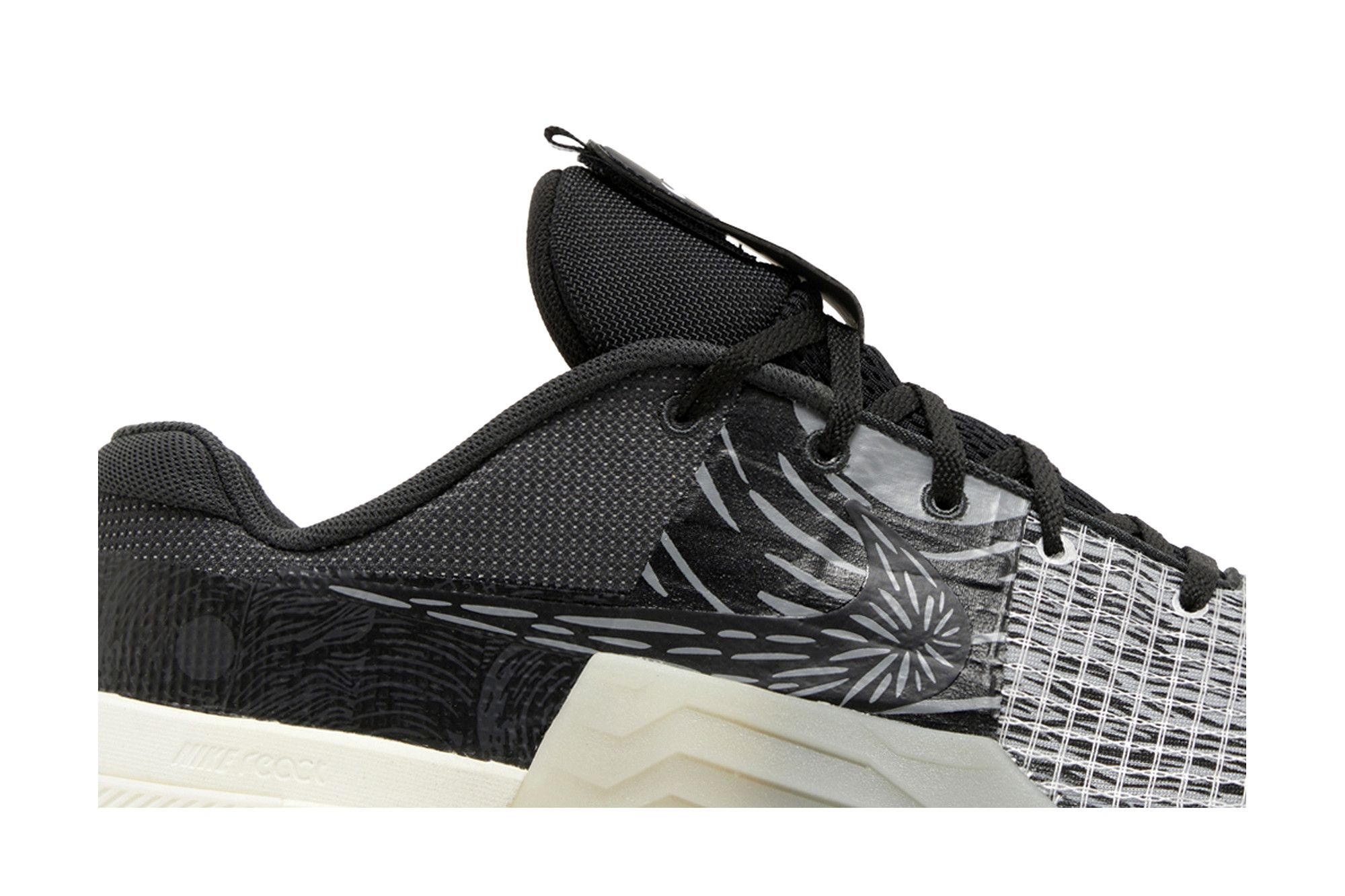 Кроссовки Nike Metcon 8 AMP 'Dark Smoke Grey'