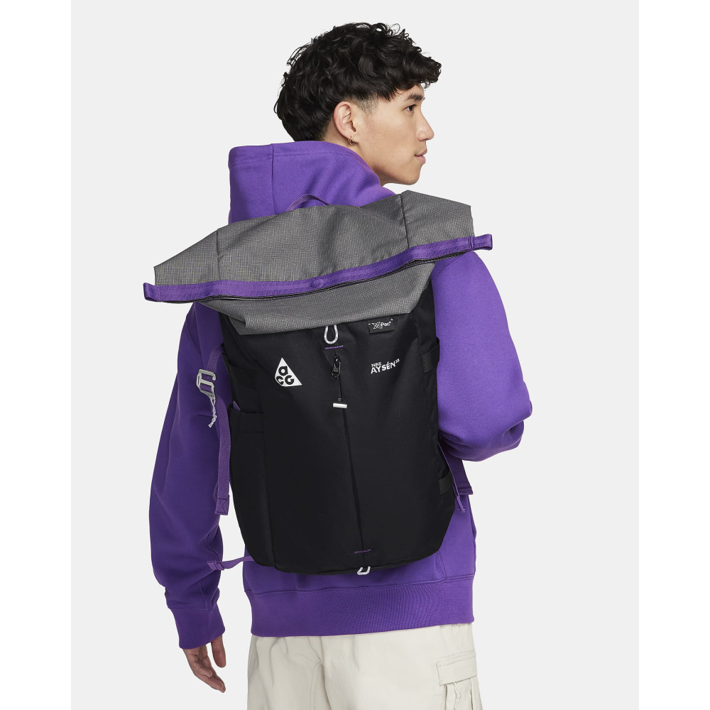 Nike day pack store